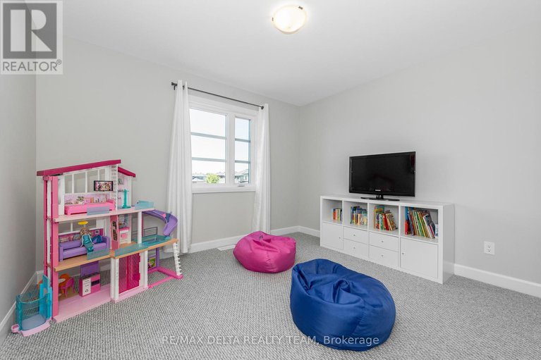 28750811/688-geneva-crescent/embrun/russell/ontario/K0A1W0_35