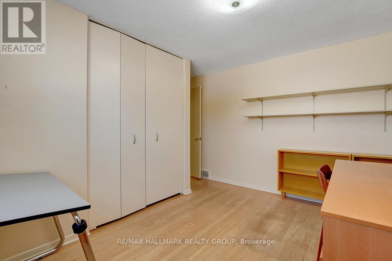 29360557/629-glenhurst-crescent/beacon-hill-north/ottawa/ontario/K1J7B6_30