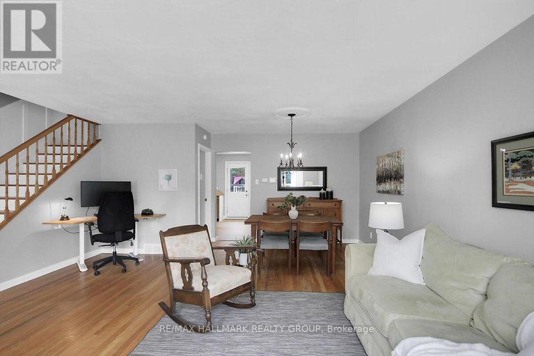 28792256/904-pinewood-crescent/queensway-terrace-north/ottawa/ontario/K2B5Y4_8