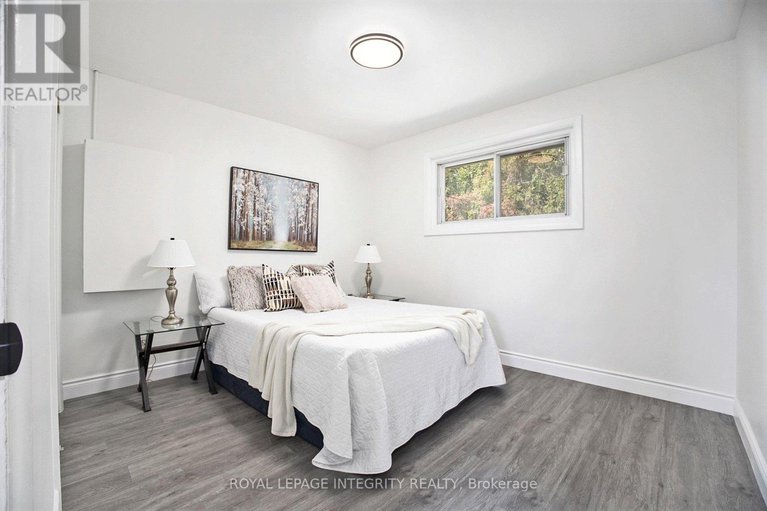 28901949/33-majestic-drive/manordale/ottawa/ontario/K2G1C6_13