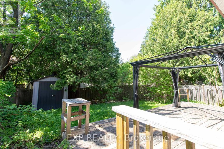 28377335/2772-springland-drive/mooneys-bayriverside-park/ottawa/ontario/K1V6M4_3