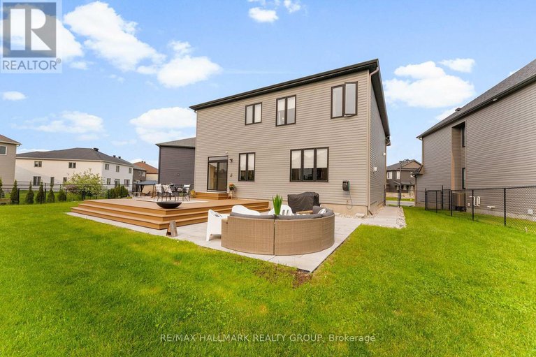28419525/350-cloyne-crescent/half-moon-bay/ottawa/ontario/K2J6W4_42