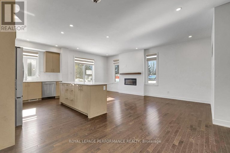 29445576/51-moosonee-crescent/riverside-southgloucester-glen/ottawa/ontario/K4M0M1_26