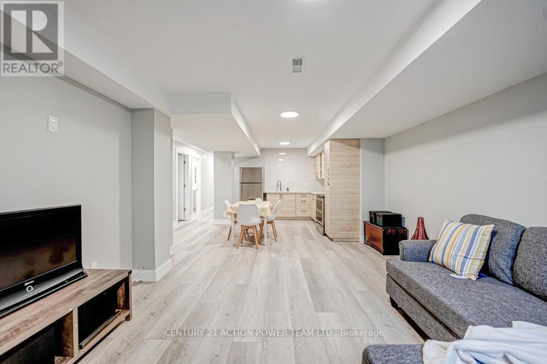 29566257/1149-and-1149-b-1149-parisien-street/cyrville-rdindustrial-park/ottawa/ontario/K1B3N3_18