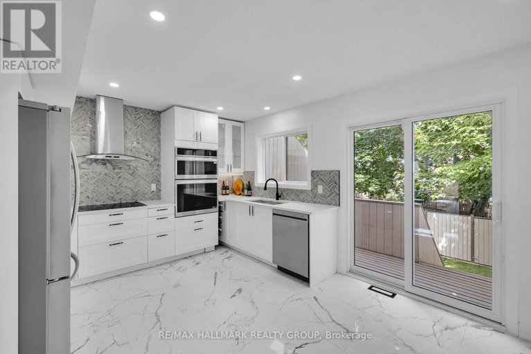 28594235/213-booth-street/west-centre-town/ottawa/ontario/K1R7V4_17
