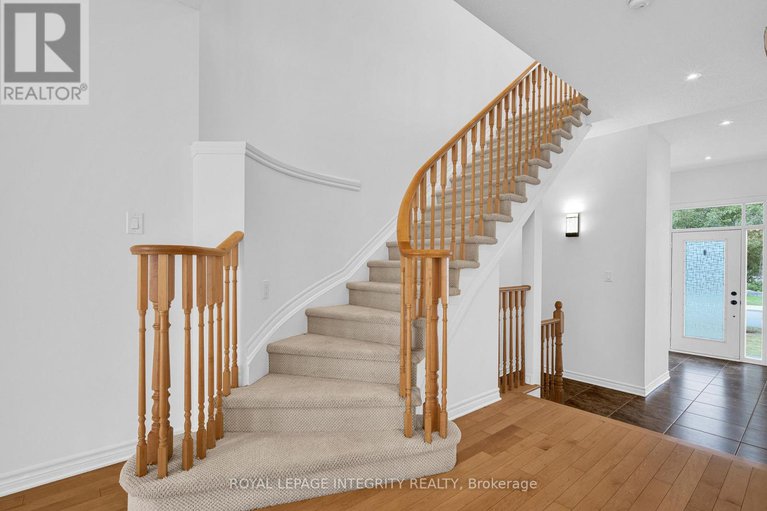 28652638/216-cooks-mill-crescent/riverside-south/ottawa/ontario/K1V2N1_5