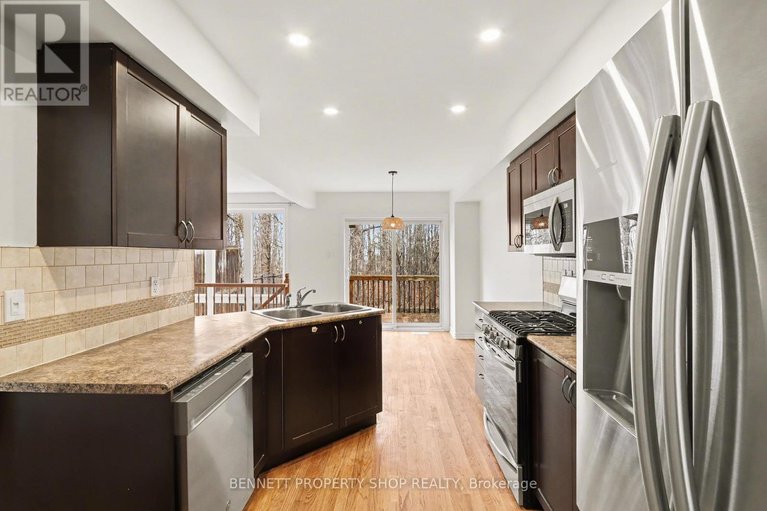 29616834/204-talltree-crescent/stittsville-central/ottawa/ontario/K2S0A9_4