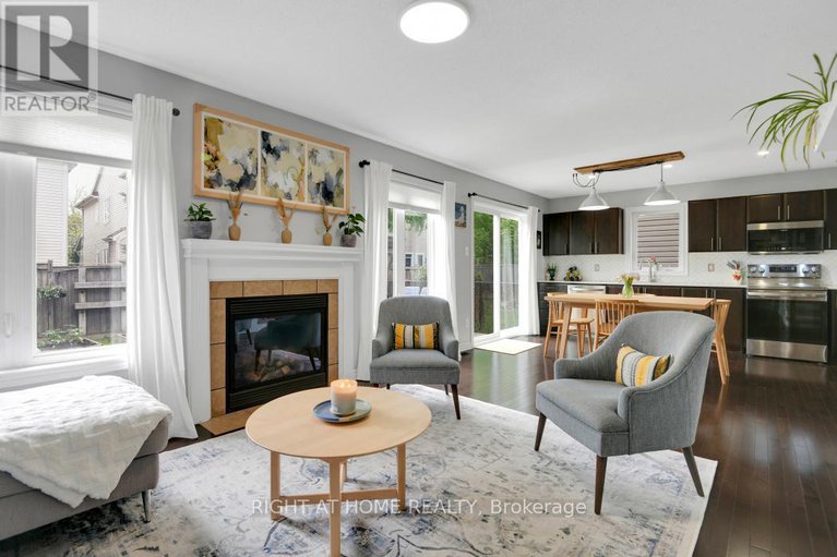 28517168/414-vendevale-avenue/stittsville-north/ottawa/ontario/K2S0M6_7