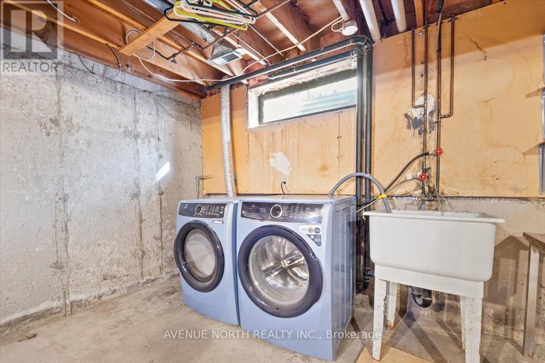 29053296/306-elderberry-terrace/chatelaine-village/ottawa/ontario/K1E1Z1_33