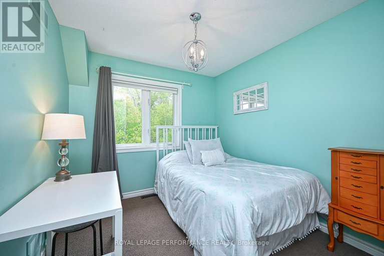 28391949/664-whitecliffs-avenue/riverside-south/ottawa/ontario/K1V2N4_27