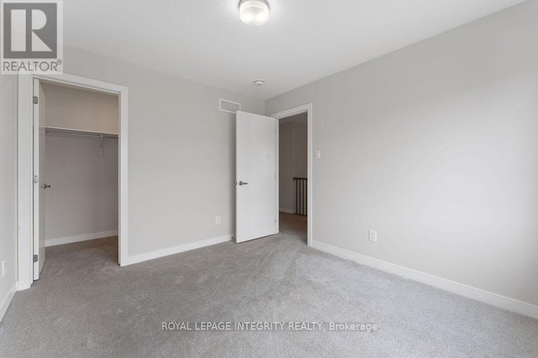 28798690/255-falsetto-street/mer-bleuebradley-estatesanderson-park/ottawa/ontario/K1W1E9_14