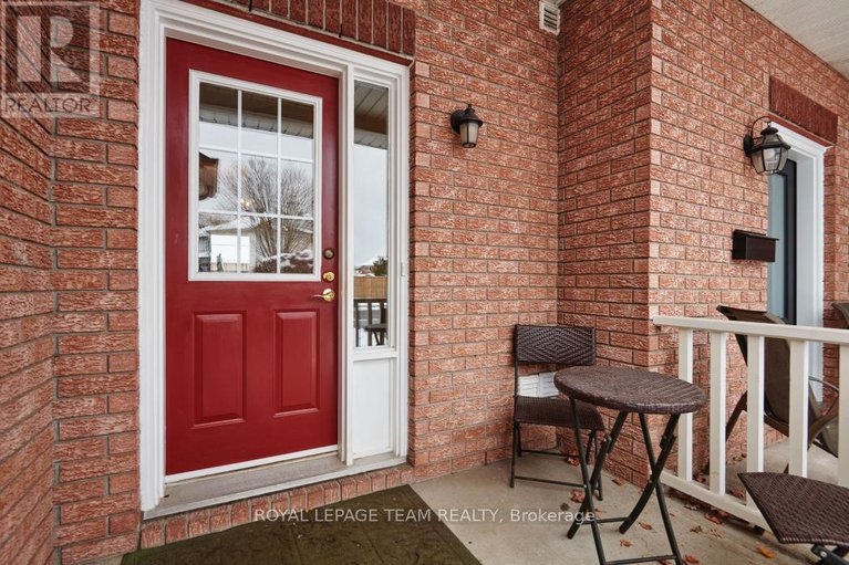 29100824/1584-cedar-mills-road/chateauneuf/ottawa/ontario/K1C7M1_28