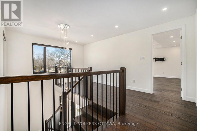 28202595/888-melwood-avenue/mckellar-heightsglabar-park/ottawa/ontario/K2A3C3_20