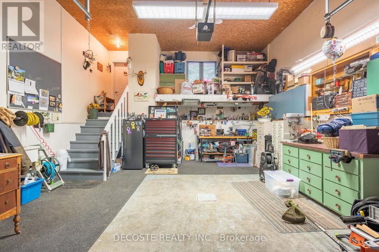 28530818/19920-county-25-road/south-glengarry-charlottenburgh-twp/south-glengarry/ontario/K0C1L0_36