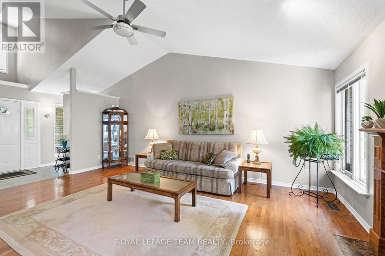 28816789/6825-sunset-boulevard/greely/ottawa/ontario/K4P1M6_9