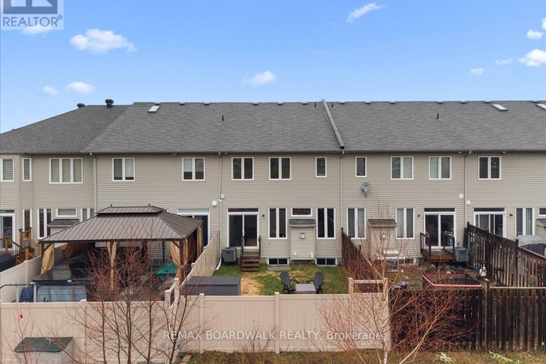 29616180/6830-breanna-cardill-street/greely/ottawa/ontario/K4P0C1_46