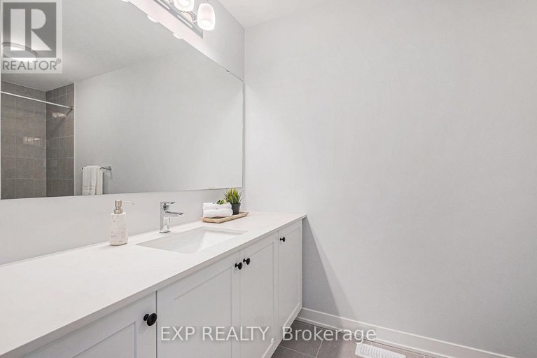 29079401/712-cheviot-street/goulbourn-twp-from-franktown-rdsouth-to-rideau/ottawa/ontario/K0A2Z0_15