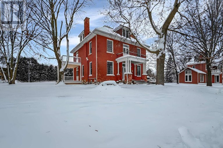 29254147/298-barr-street/renfrew/renfrew/ontario/K7V1J8_1