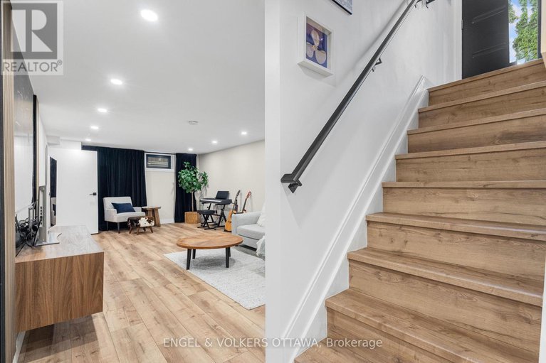 28912117/2-davies-court/glencairnhazeldean/ottawa/ontario/K2L1L6_25