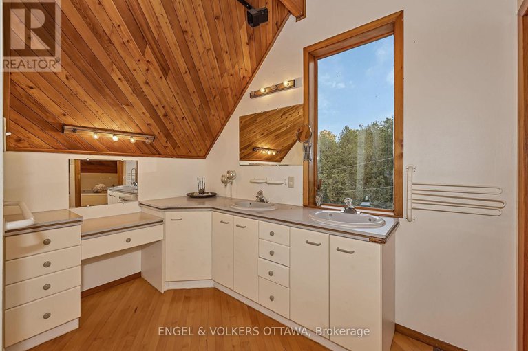 29030969/791-rock-road/north-grenville-twp-kemptville-south/north-grenville/ontario/K0G1S0_16