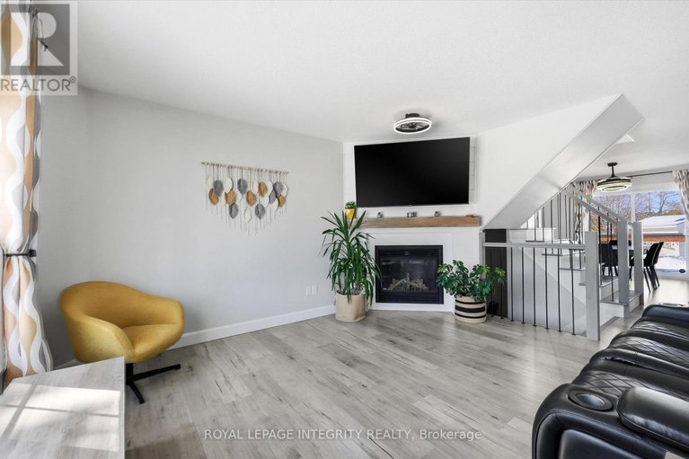 29413615/36-frontenac-boulevard/embrun/russell/ontario/K0A1W0_9