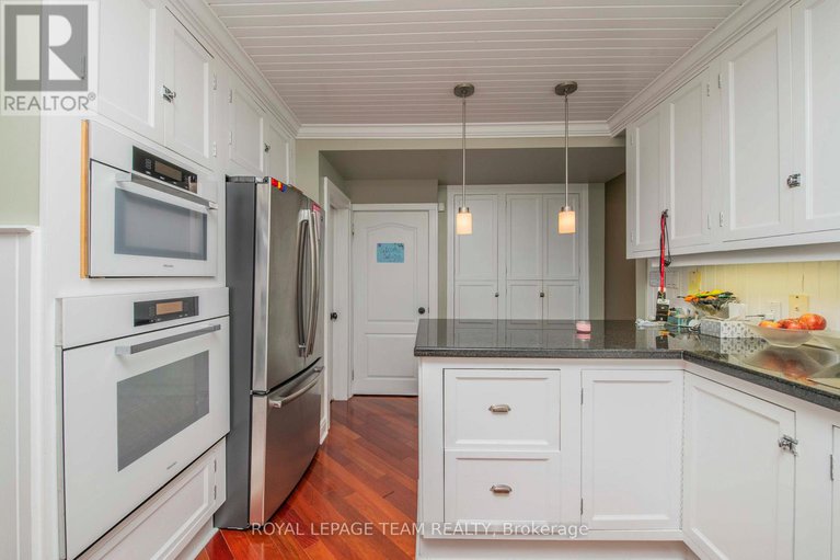 29171435/60-goulburn-avenue/sandy-hill/ottawa/ontario/K1N8C8_18