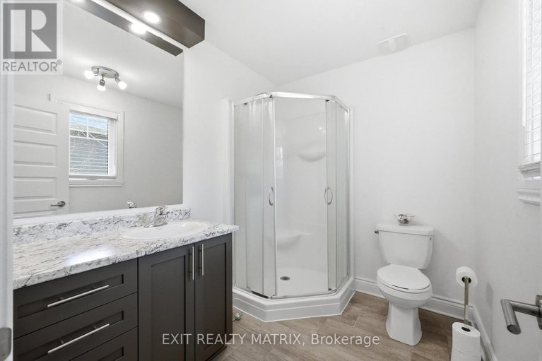 29646598/368-twilight-avenue/village-of-russell/russell/ontario/K4R0E6_21