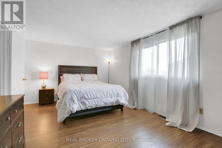 29664920/65-88-clarkson-crescent/katimavik/ottawa/ontario/K2L3E2_9