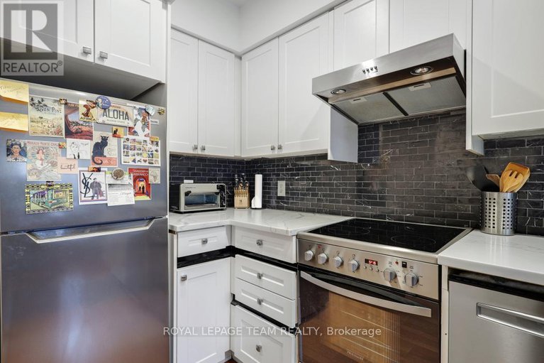 28575648/11-215-st-patrick-street/lower-townbyward-market/ottawa/ontario/K1N5K2_9