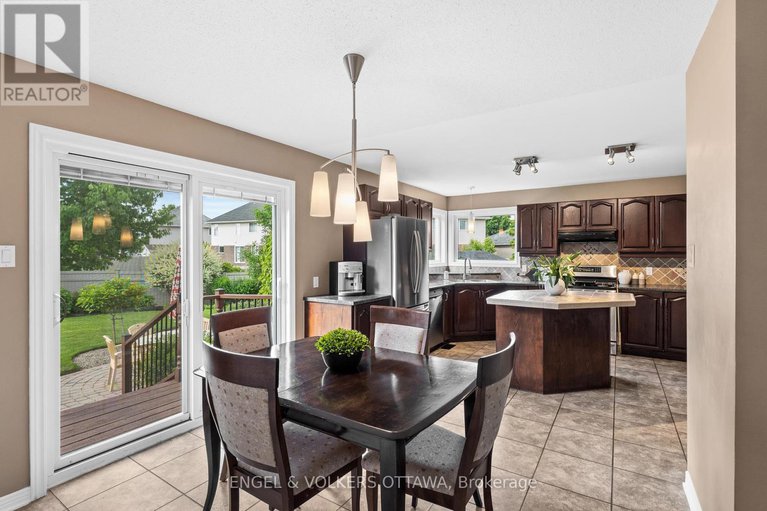 28648158/804-covehead-crescent/riverside-southgloucester-glen/ottawa/ontario/K1V1M3_12