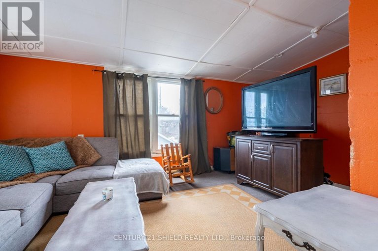 29460583/274-bishop-street-n/alexandria/north-glengarry/ontario/K0C1A0_21