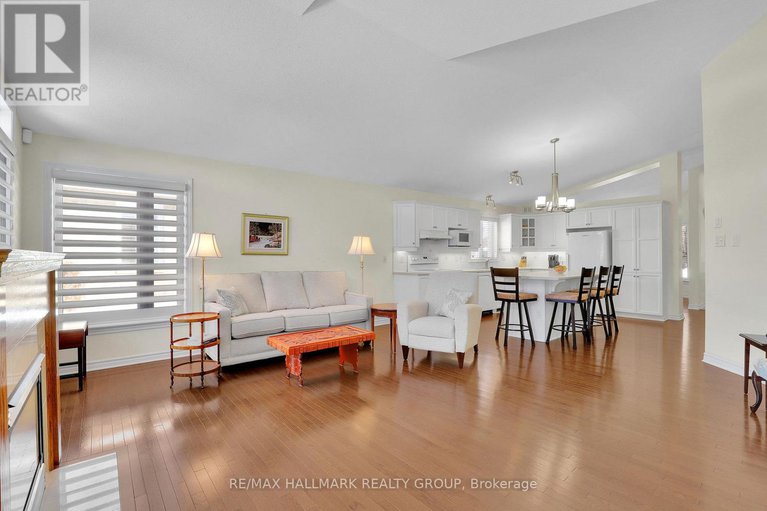 29392516/165-granite-court/emerald-meadowstrailwest/ottawa/ontario/K2M0A3_12