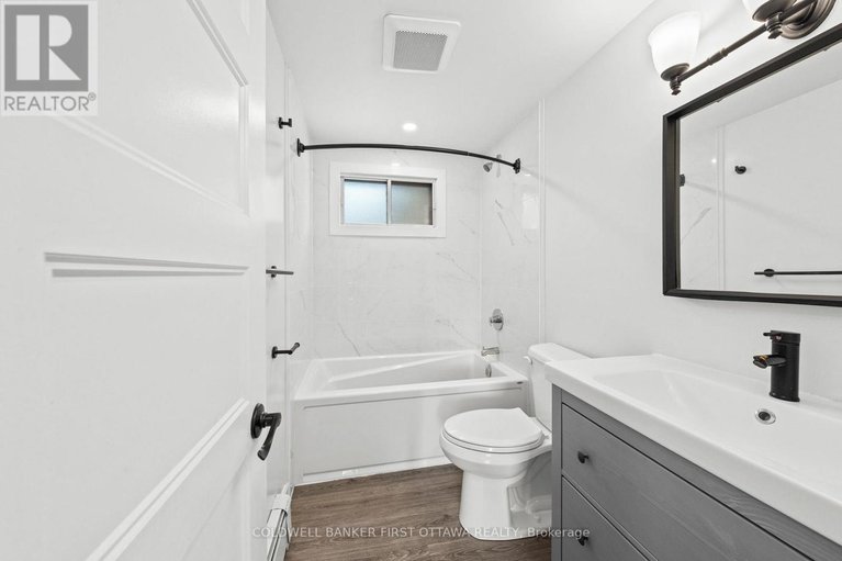 29689692/351-amiens-street/bilberry-creekqueenswood-heights/ottawa/ontario/K1E1P1_20