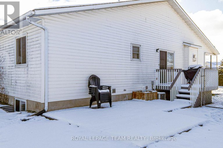 29324372/55-gale-street/almonte/mississippi-mills/ontario/K0A1A0_37