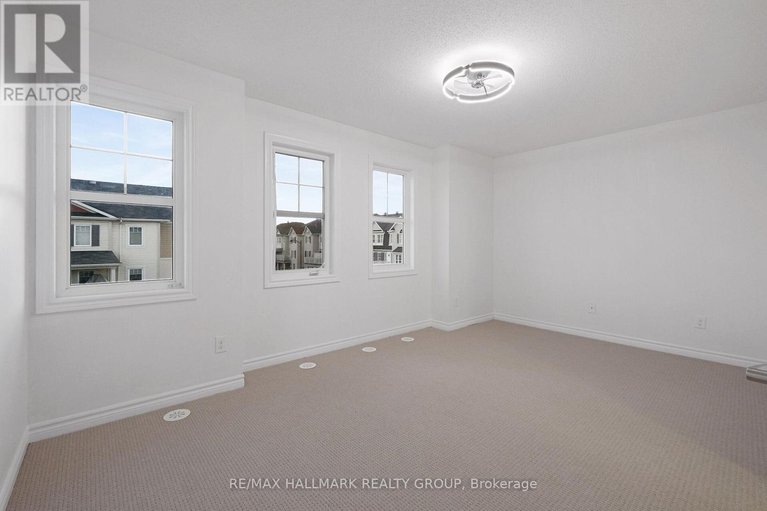 28631340/2325-blue-aster-street/half-moon-bay/ottawa/ontario/K2J0X5_23