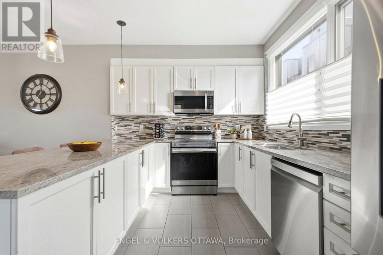 29438662/1890-carling-avenue/mckellar-heightsglabar-park/ottawa/ontario/K2A1E7_8