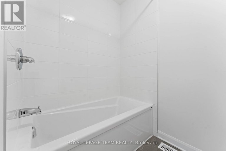 29547342/623-idyllic-terrace/avalon-east/ottawa/ontario/K4A5N9_22