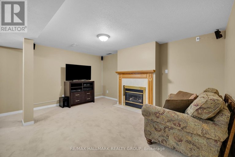 28728271/1087-rocky-harbour-crescent/riverside-southgloucester-glen/ottawa/ontario/K1V1V4_39