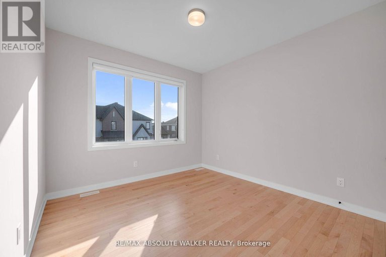 29251504/440-appalachian-circle/half-moon-bay/ottawa/ontario/K2J6X4_30