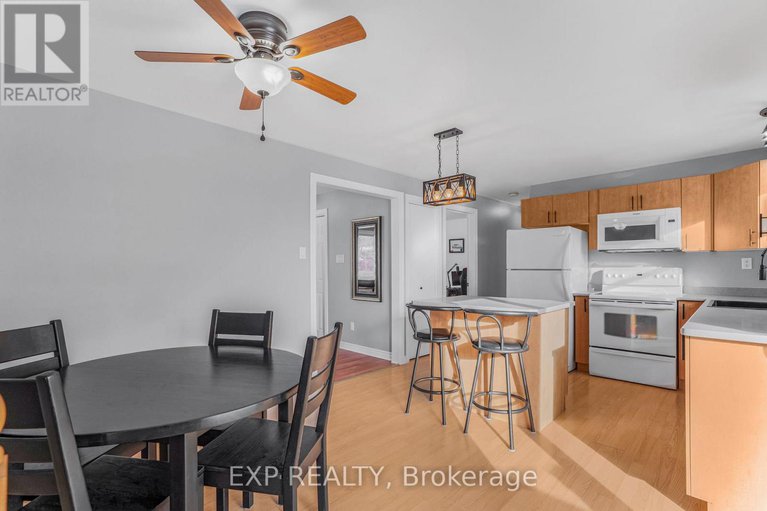 29139748/133-high-street/vankleek-hill/champlain/ontario/K0B1R0_14