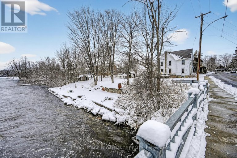 29478748/5-water-street/north-grenville-twp-kemptville-south/north-grenville/ontario/K0G1S0_28