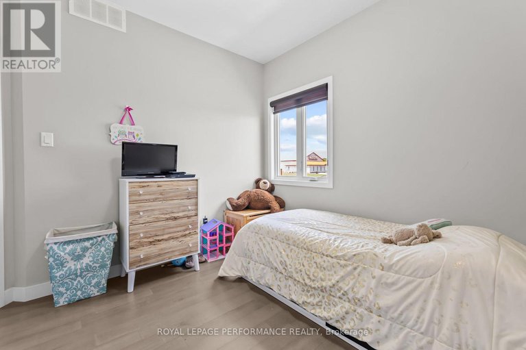 28600091/5-matheson-street/north-stormont-finch-twp/north-stormont/ontario/K0A1R0_34