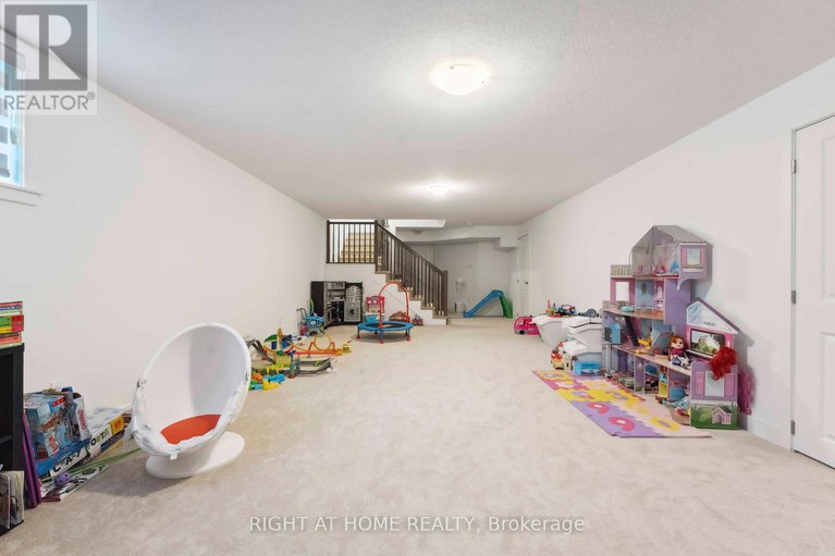 28616328/848-beckton-heights-s/stittsville-south/ottawa/ontario/K2S2X9_24