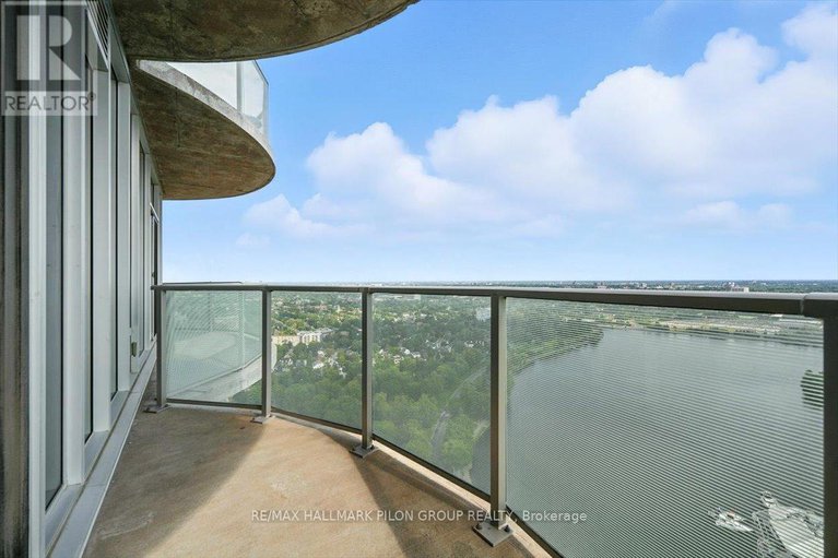 28819007/3907-805-carling-avenue/west-centre-town/ottawa/ontario/K1S5W9_13