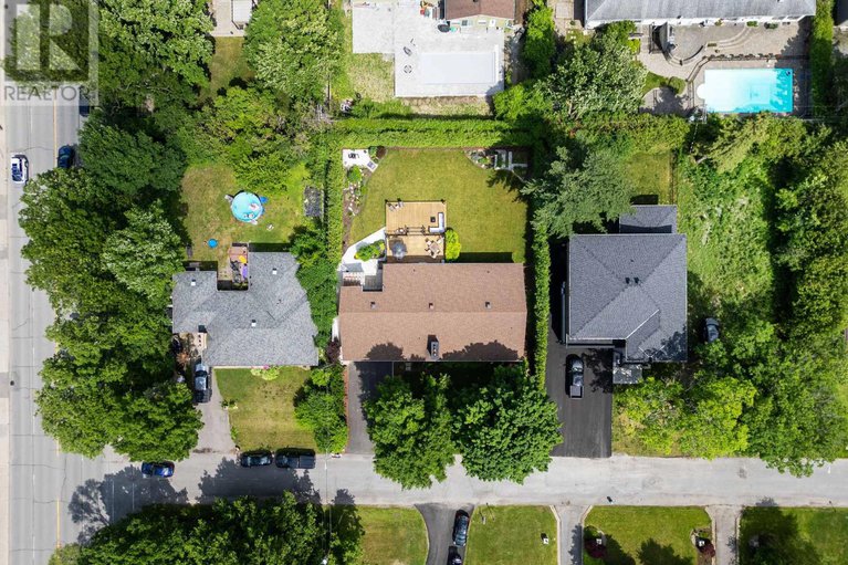 28537676/1883-barnhart-place/alta-vistafaircrest-heights/ottawa/ontario/K1H5B5_50
