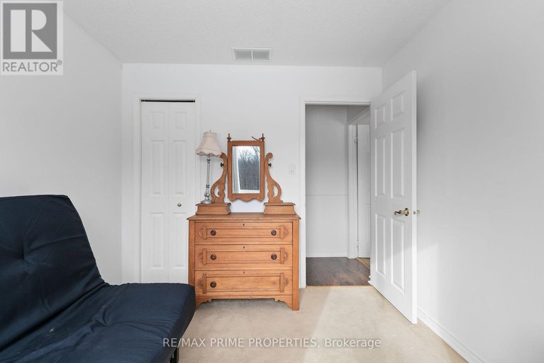 29613818/13475-crump-road/north-dundas-winchester-twp/north-dundas/ontario/K0C1H0_27