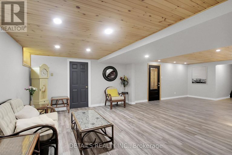 28573377/1341-shylo-crescent/manotick-east-to-manotick-station/ottawa/ontario/K4M1B7_17