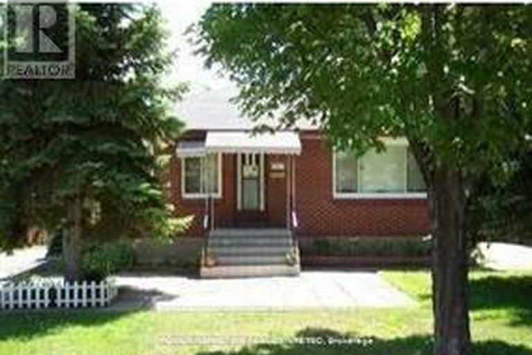 29366733/320-fullerton-avenue/overbrookcastle-heights/ottawa/ontario/K1K1K3_1