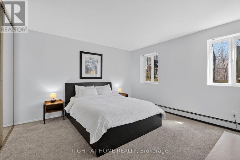 29676442/43-crispin-private/manor-park/ottawa/ontario/K1K2T7_24