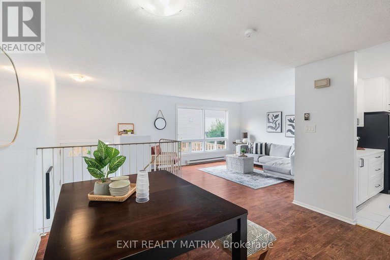 28594939/25h-banner-road/sheahan-estatestrend-village/ottawa/ontario/K2H8T3_11